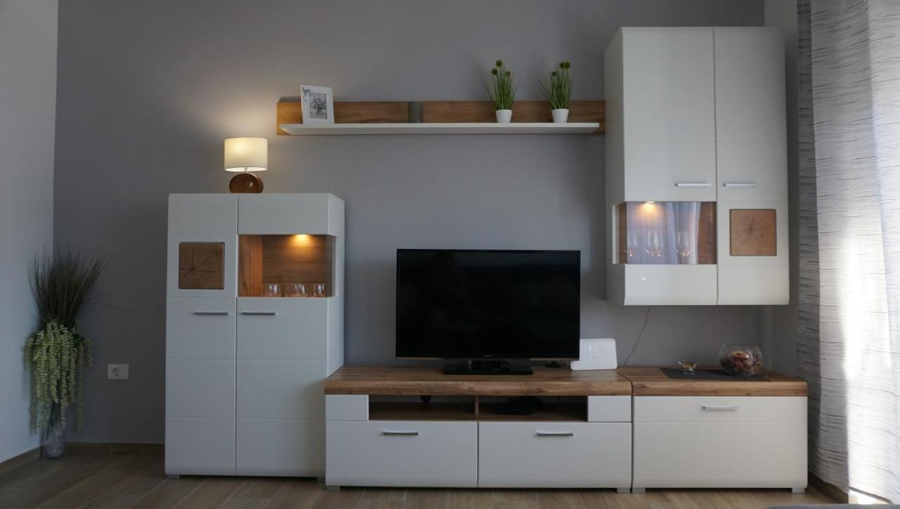 Apartman Luka Pula Bagian luar foto