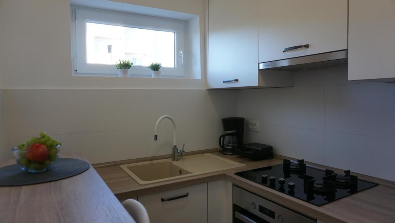Apartman Luka Pula Bagian luar foto