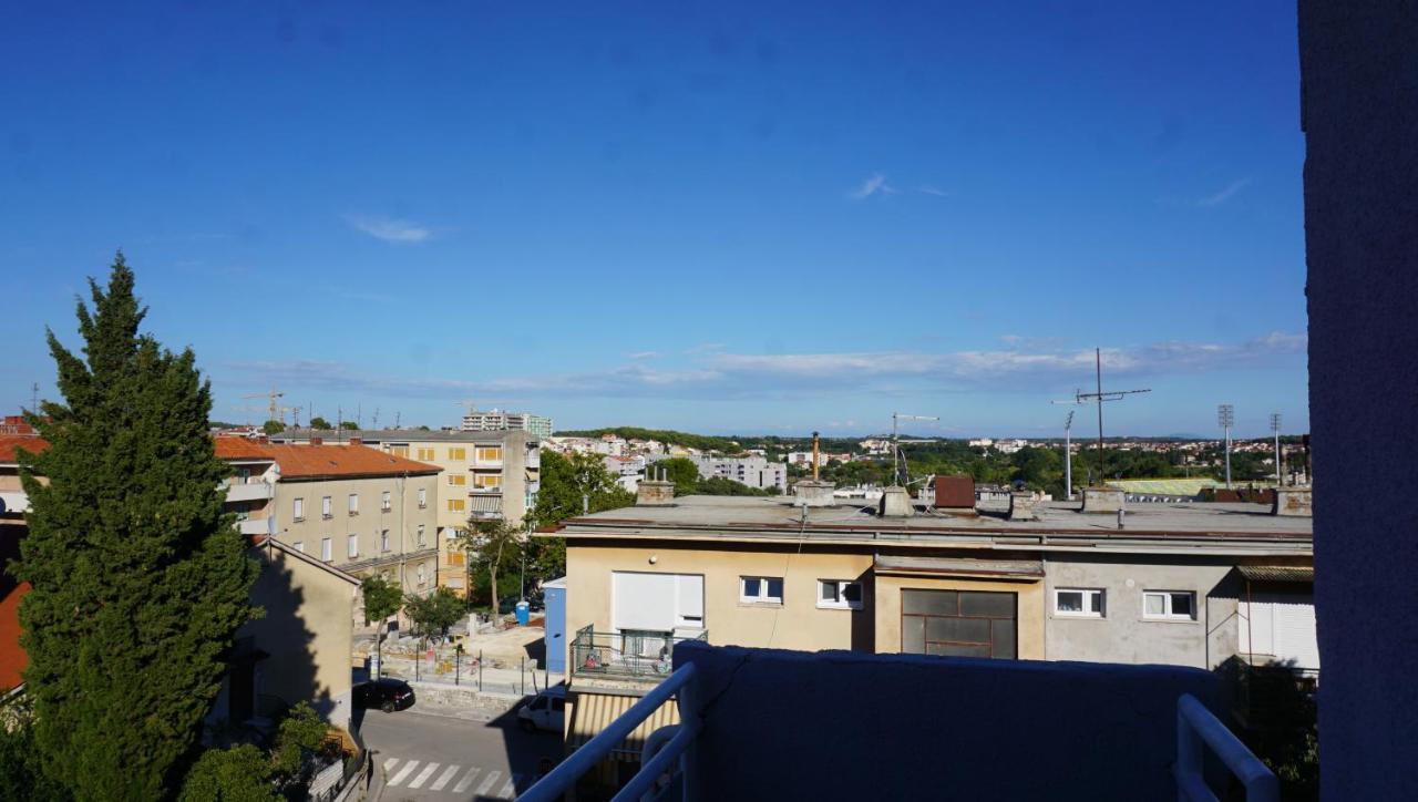 Apartman Luka Pula Bagian luar foto