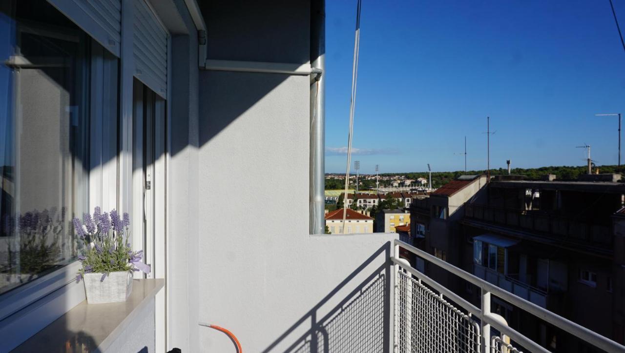 Apartman Luka Pula Bagian luar foto