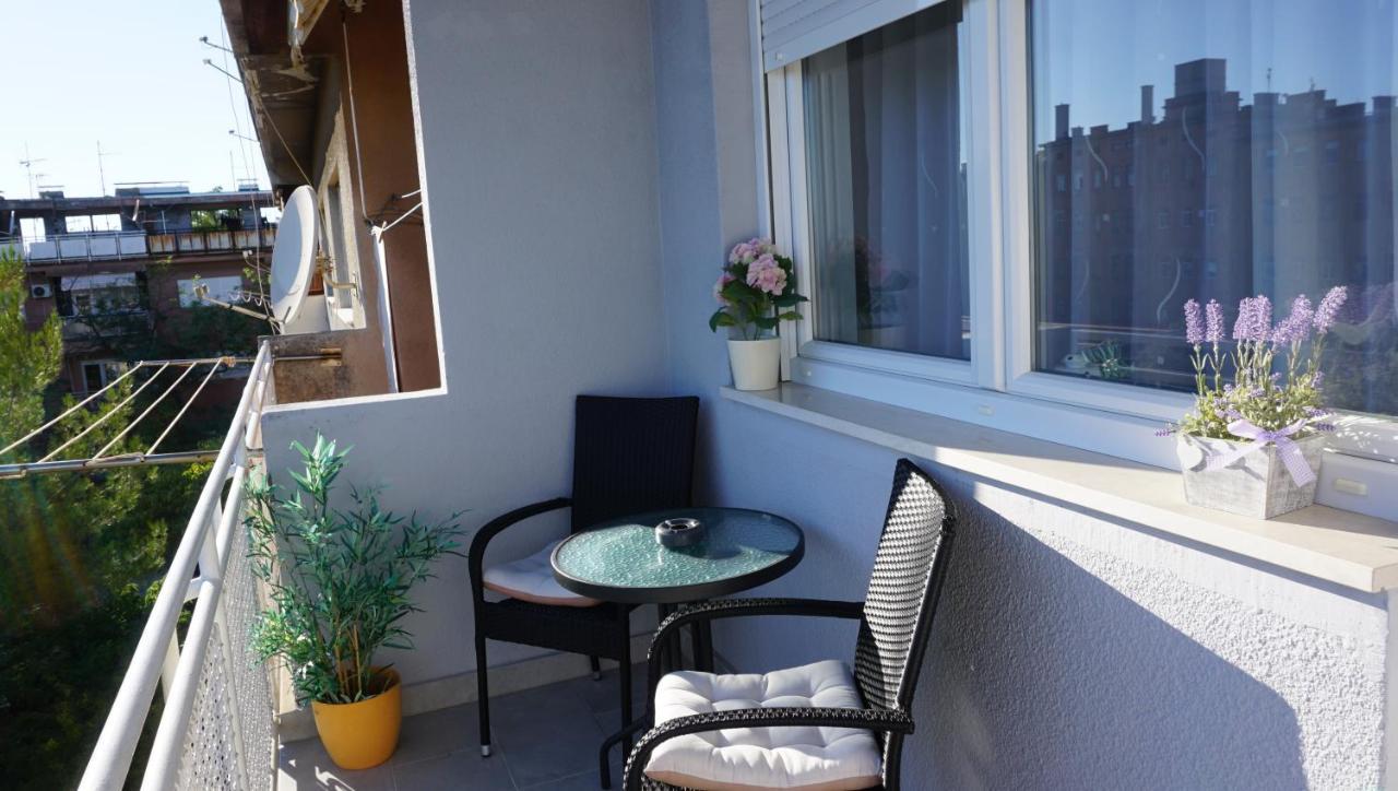 Apartman Luka Pula Bagian luar foto