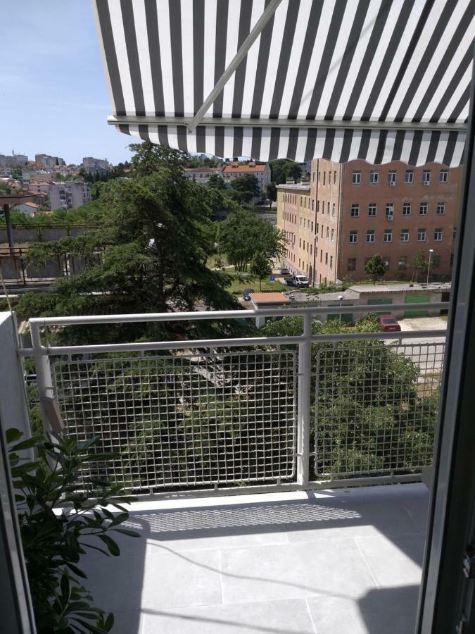 Apartman Luka Pula Bagian luar foto
